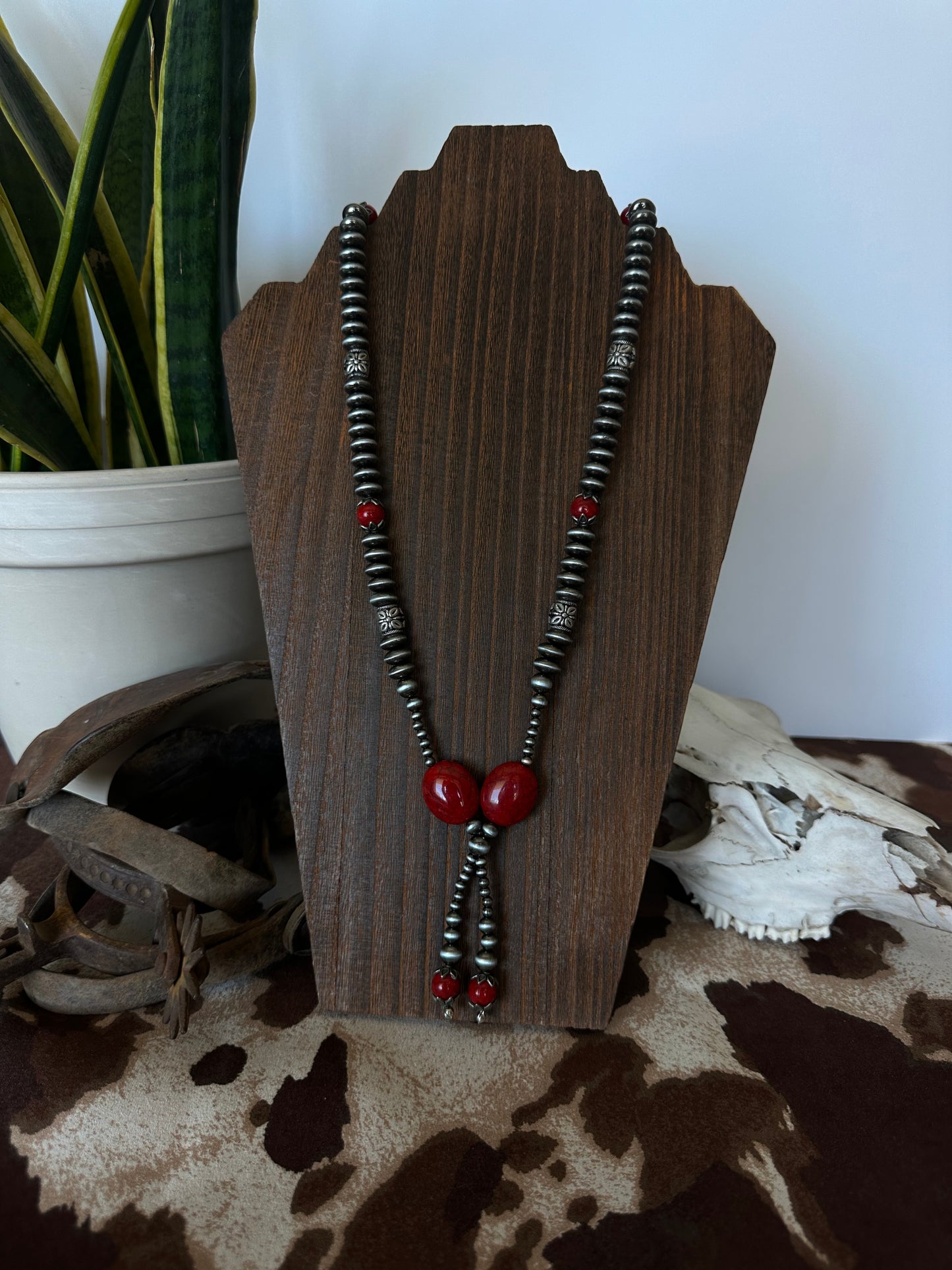 Red faux stoned necklace & faux pearl beads